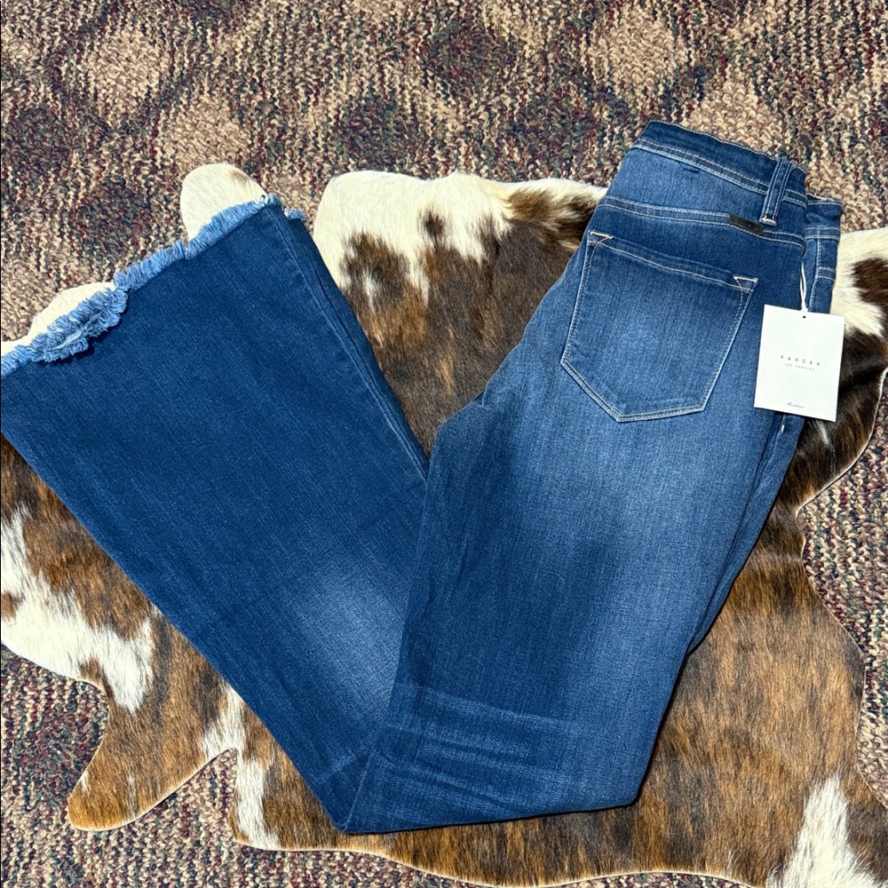KanCan Flares NWT
